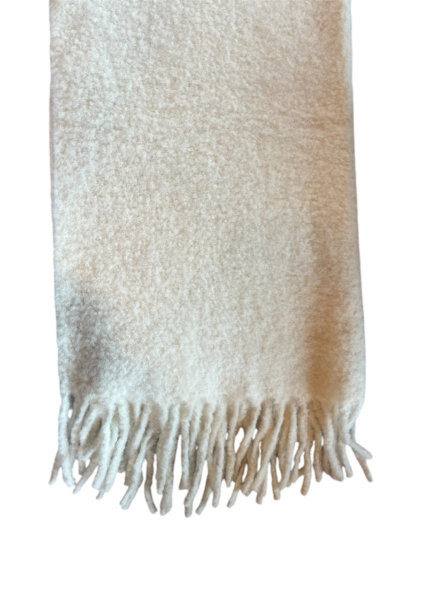 Alpaca III Solid Boucle Throw