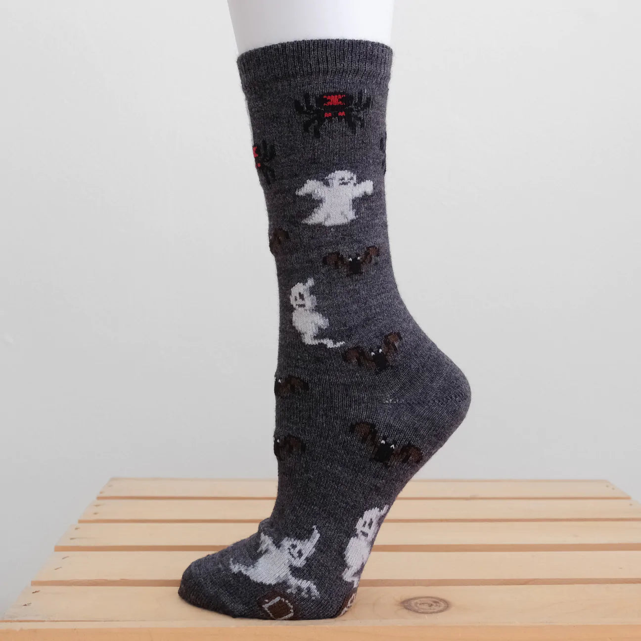 Alpaca Spooky Socks