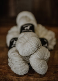 4-Ply Alpaca Yarn Worsted Blend (White)
